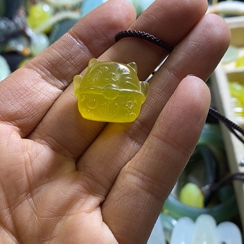 岫玉颈饰未镶嵌挂件