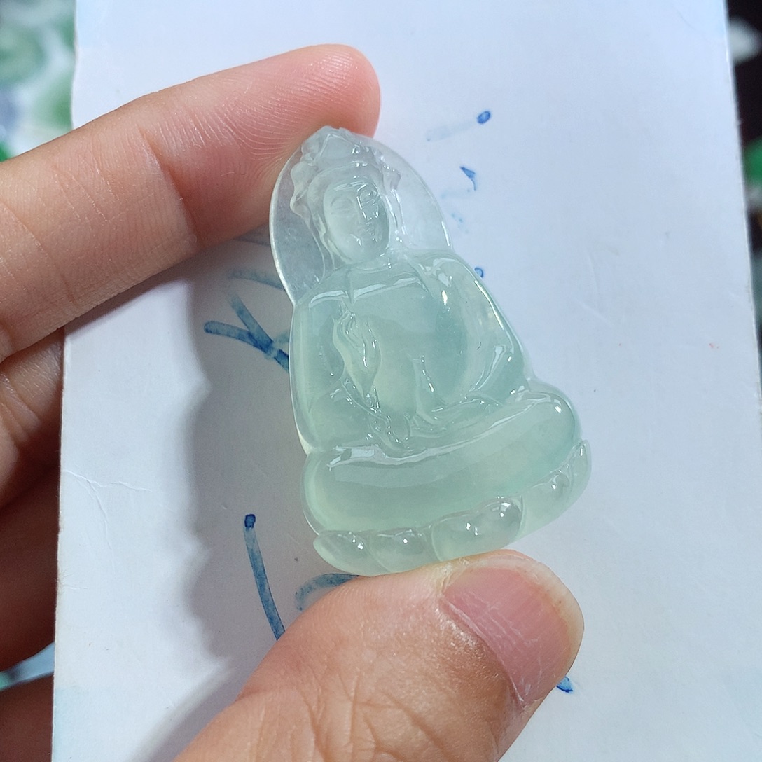 泉***8颈饰未镶嵌翡翠观音