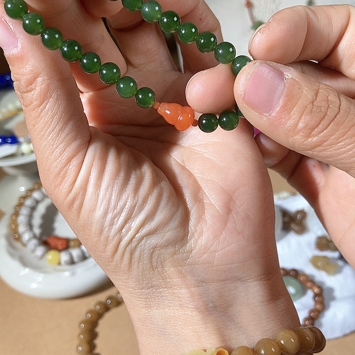 和田玉（糖玉）颈饰未镶嵌