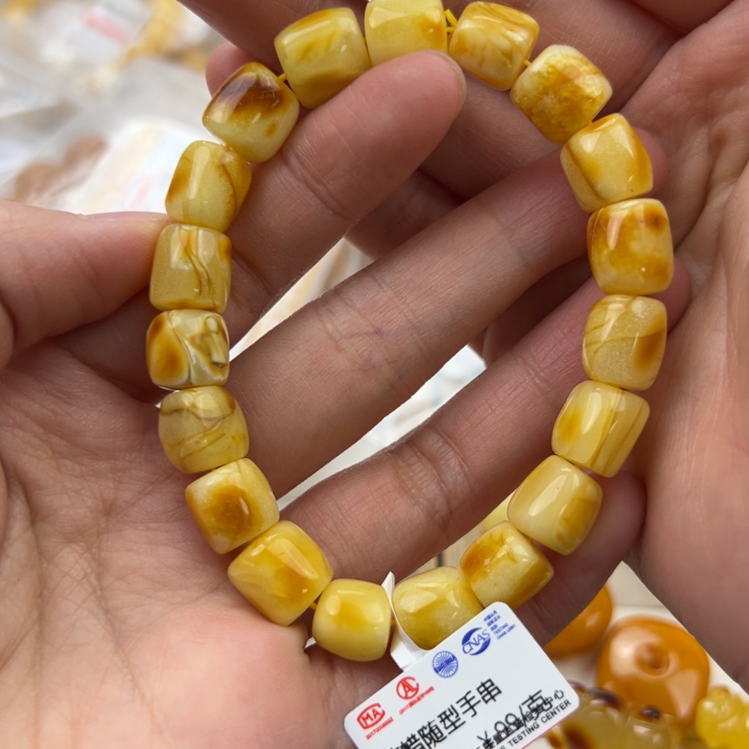 琥珀珠宝奇石未镶嵌