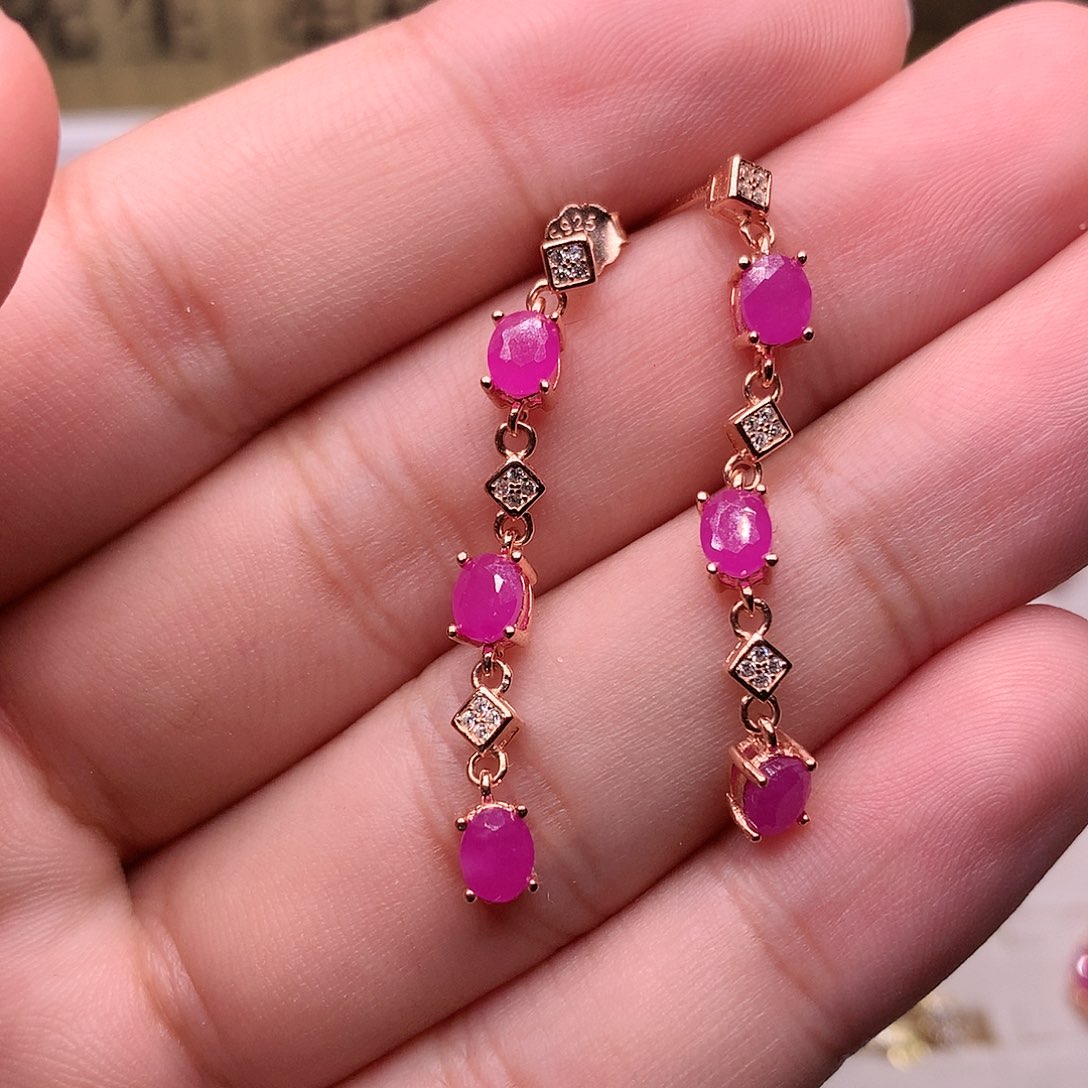 红宝石耳饰银S925镶嵌