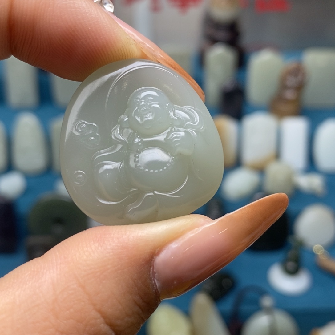 颈饰未镶嵌和田玉