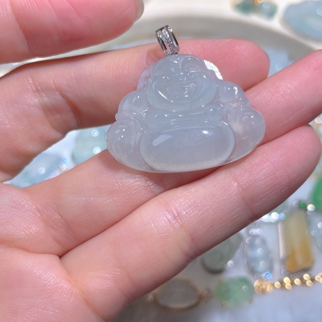 翡翠颈饰18K金镶嵌翡翠