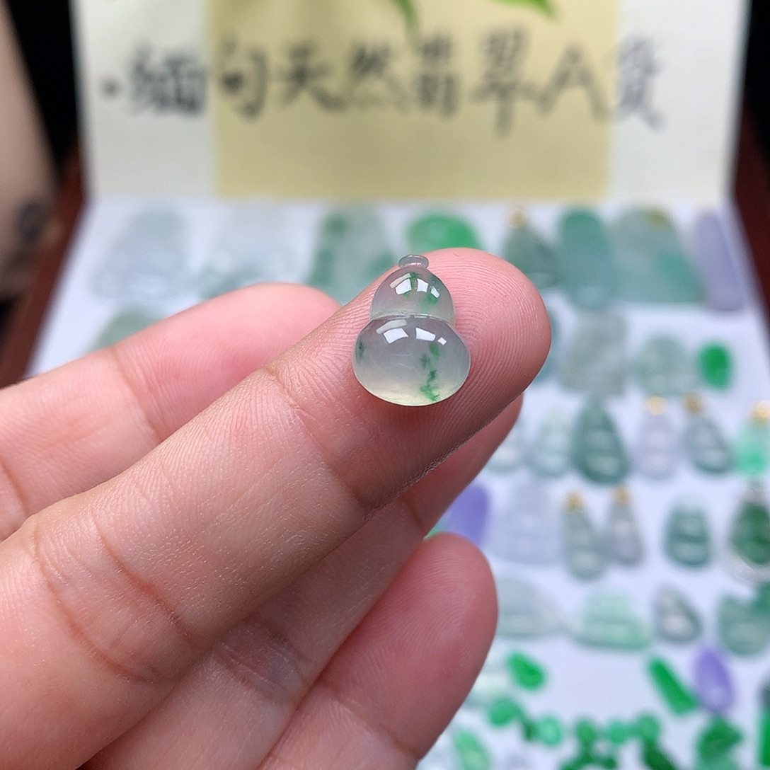 翡翠裸石缅甸天然A货翡翠冰种葫芦