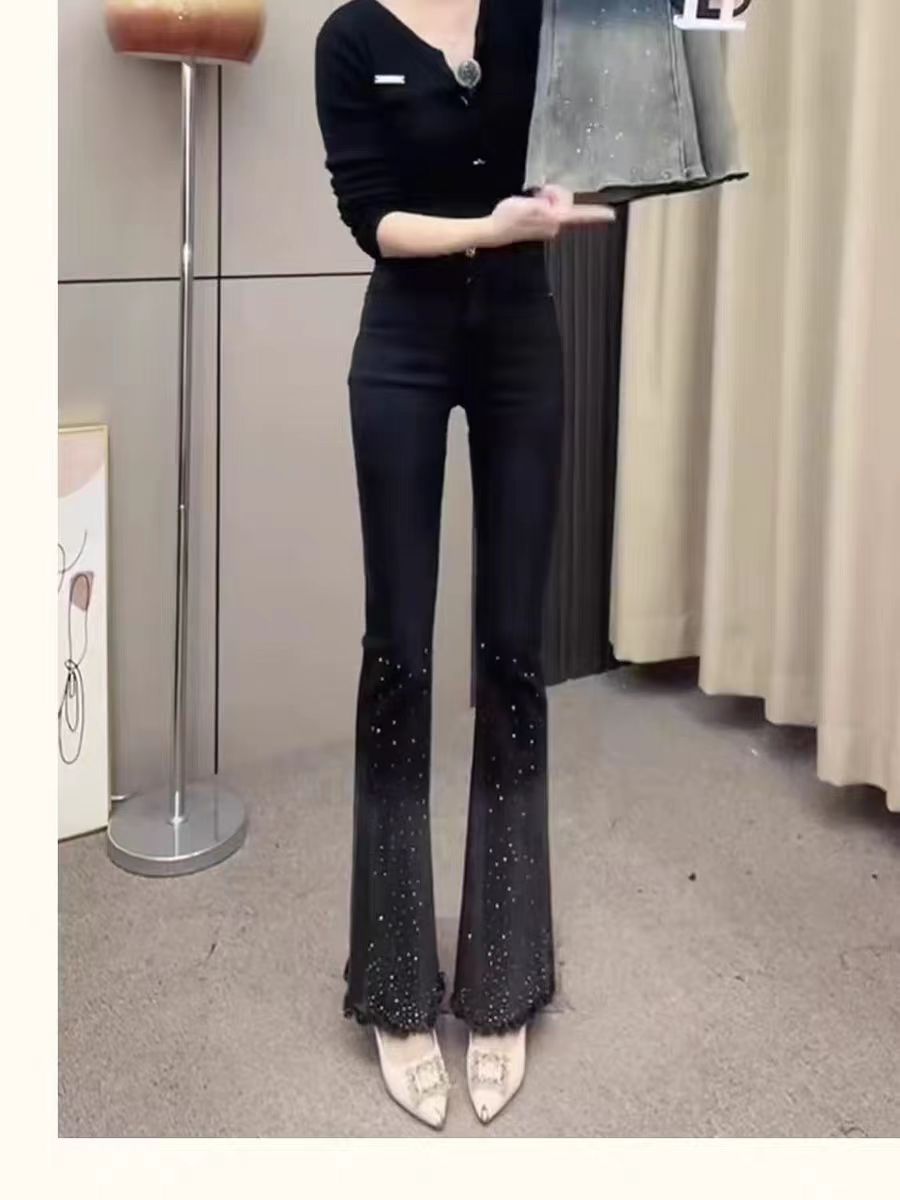 欧款烫钻2025早秋新款高腰弹力修身显瘦女士小个子微喇叭牛仔裤