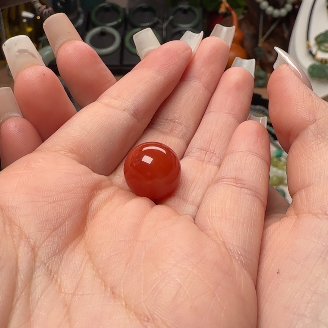 L****和田玉未镶嵌颈饰