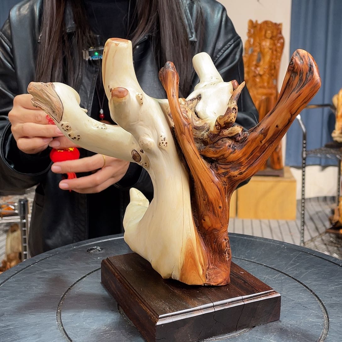 柏木（崖柏）随型艺术根雕
