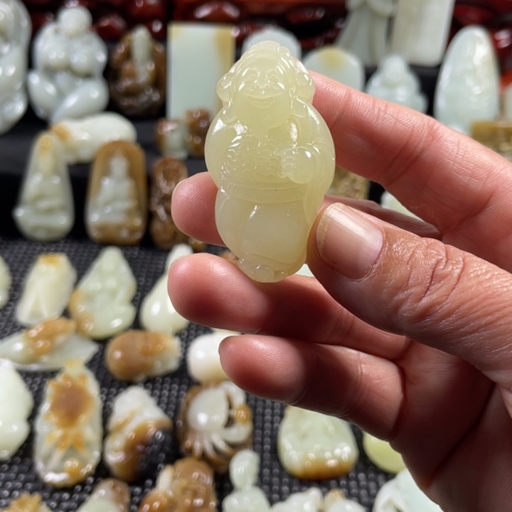 和田玉未镶嵌挂件