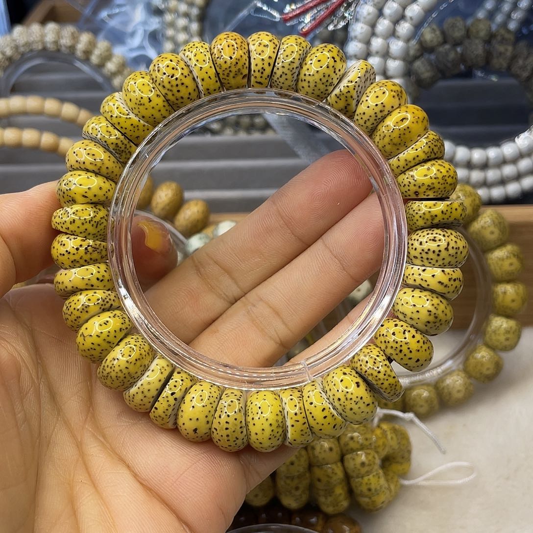 星月菩提手串俗****?13左右原生态