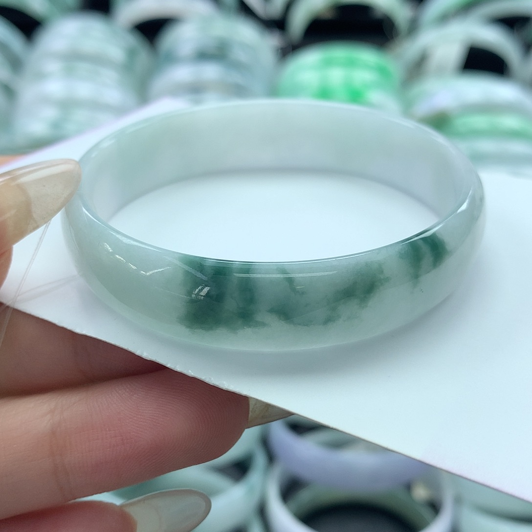 未镶嵌手镯翡翠公主