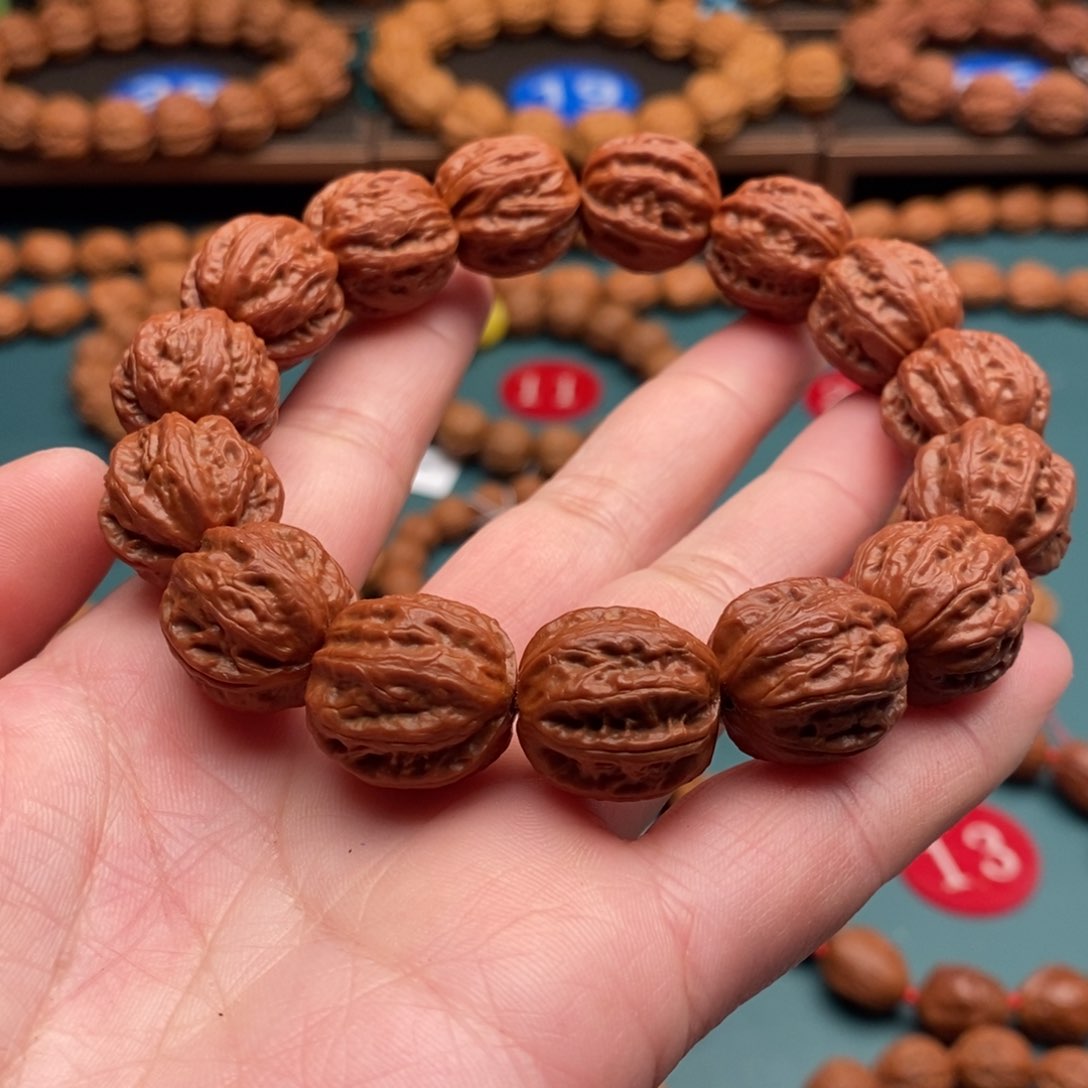 文玩核桃手串17尺寸八棱