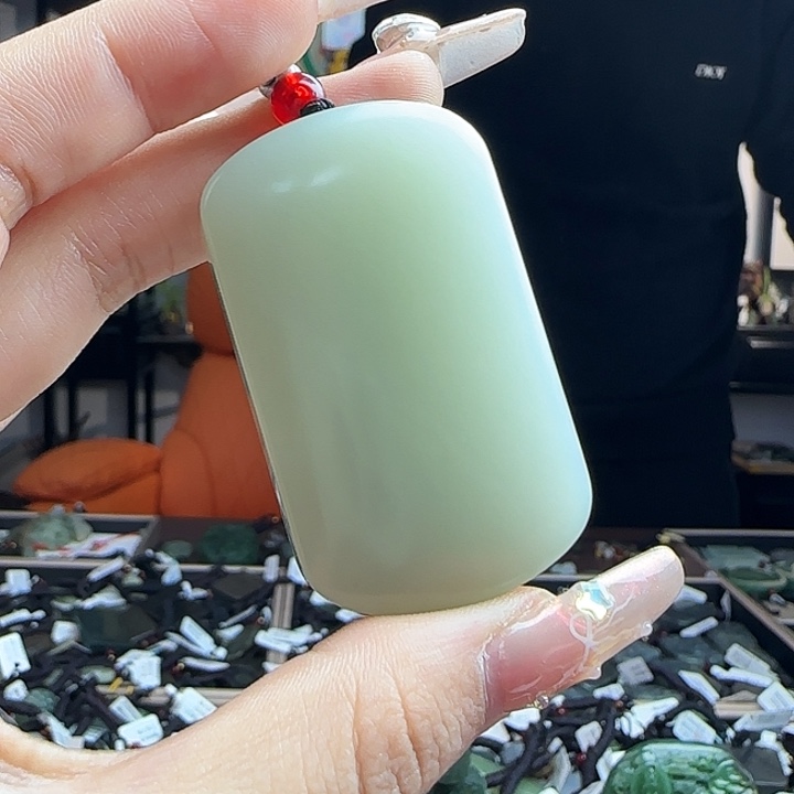 和田玉未镶嵌吊坠(不含链)无事牌