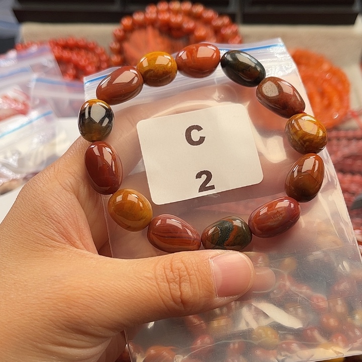 南红玛瑙未镶嵌多样性发货默认微瑕称重12mm