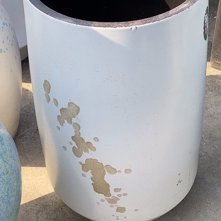 紫砂花盆口24.5高度47瑕疵