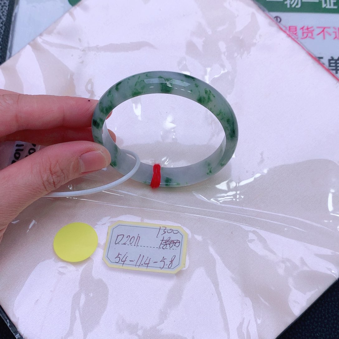 未镶嵌手镯翡翠缅甸翡翠手镯