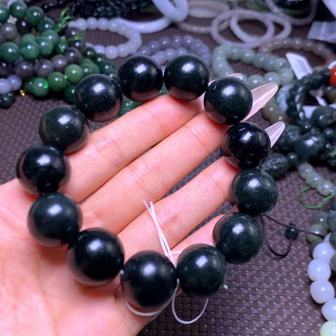 和田玉未镶嵌手串卡18