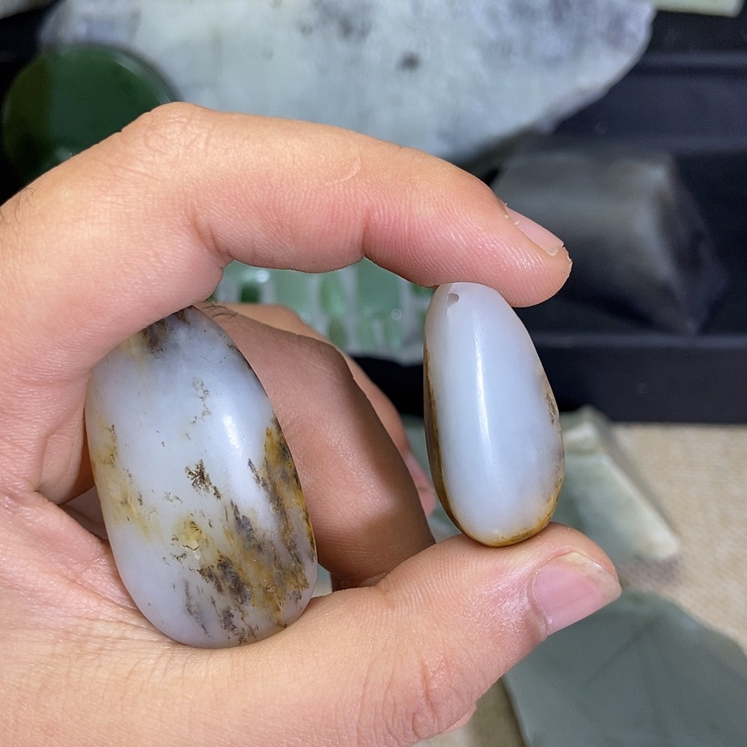 老***尚和田玉未镶嵌珠宝奇石