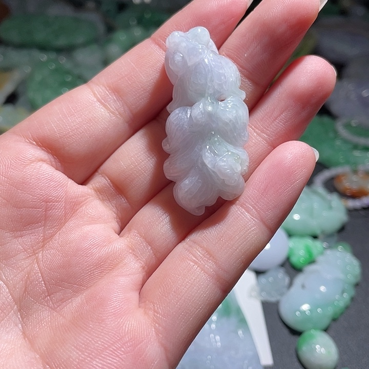 颈饰未镶嵌翡翠天