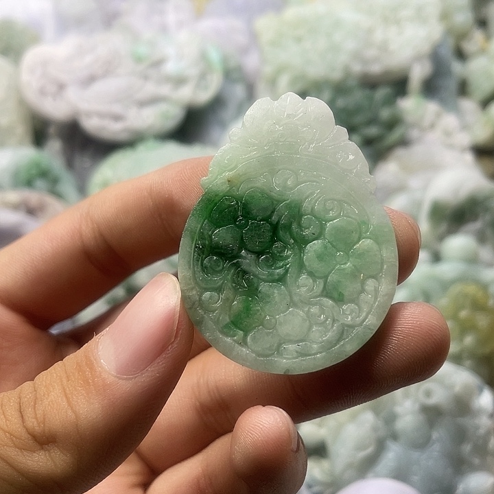 定制翡翠未镶嵌天然翡翠