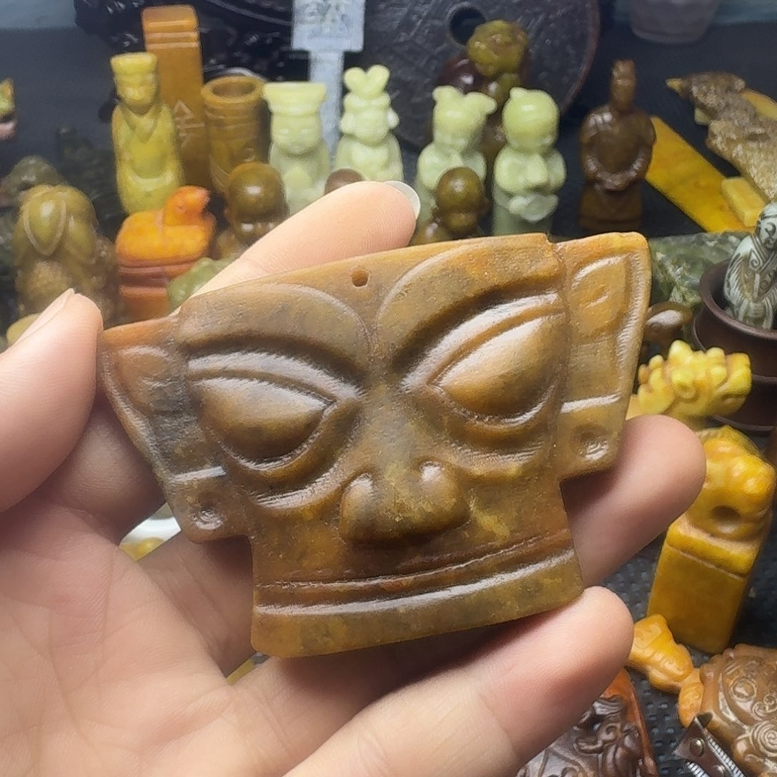 白玉菩提吊坠。。。