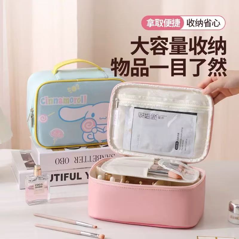 正版三丽鸥皮质化妆包手提包
