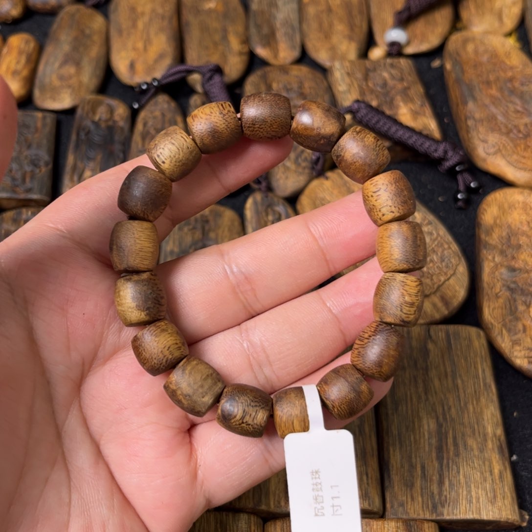 沉香手串奇楠沉香卡1.1鼓珠单圈手串一条（福利）