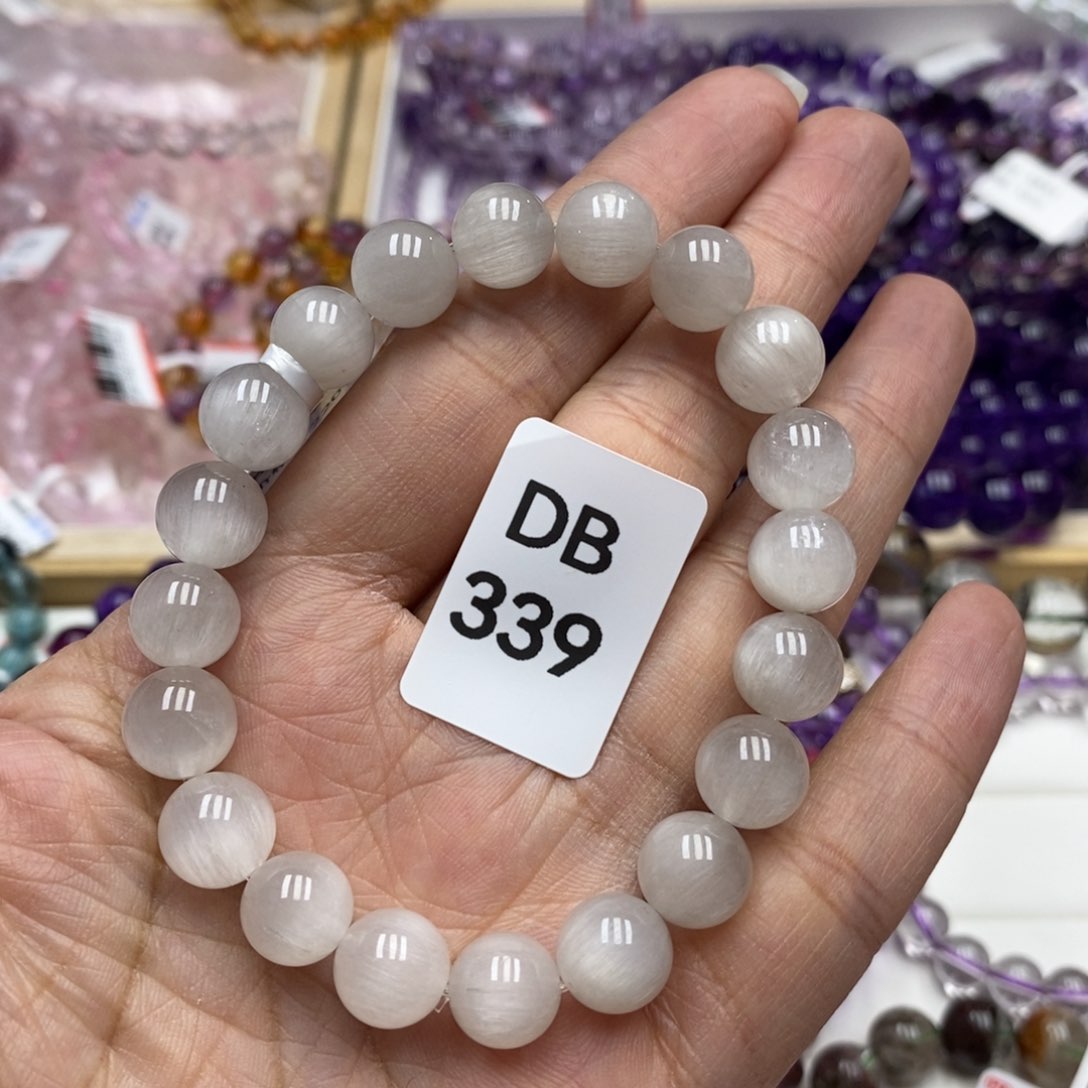 多样性发一未镶嵌水晶