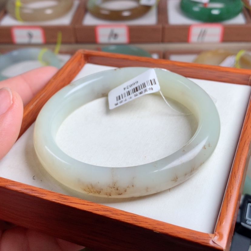 【闪购商品】和田玉手镯未镶嵌9-59.5