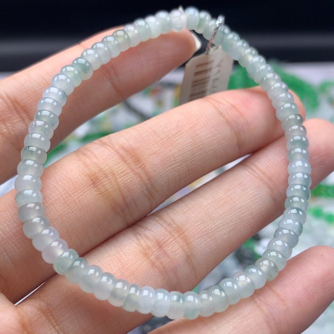 翡翠手链未镶嵌卡