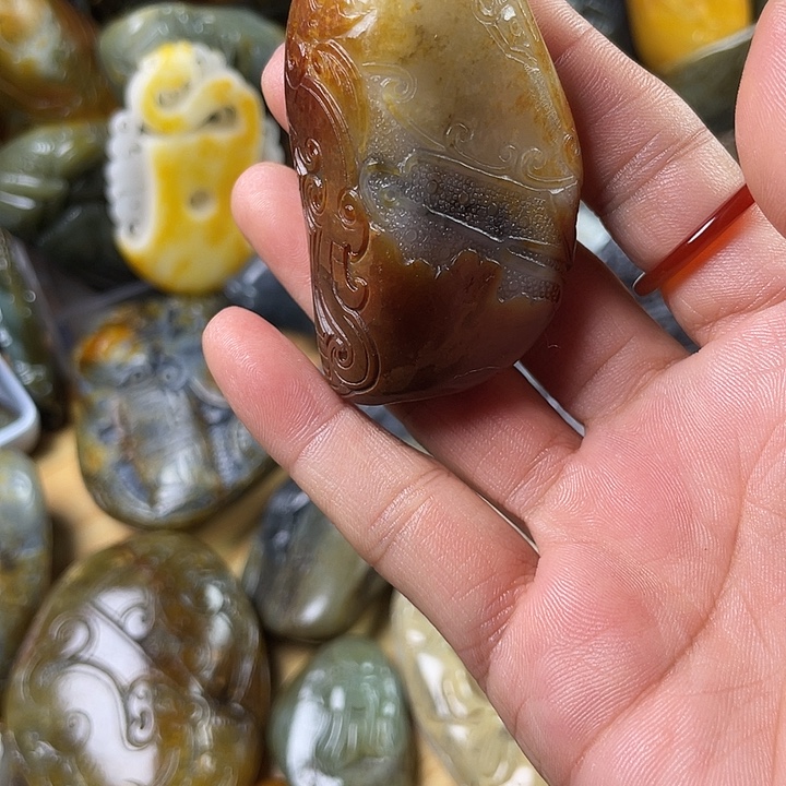 此***佛未镶嵌和田玉把件