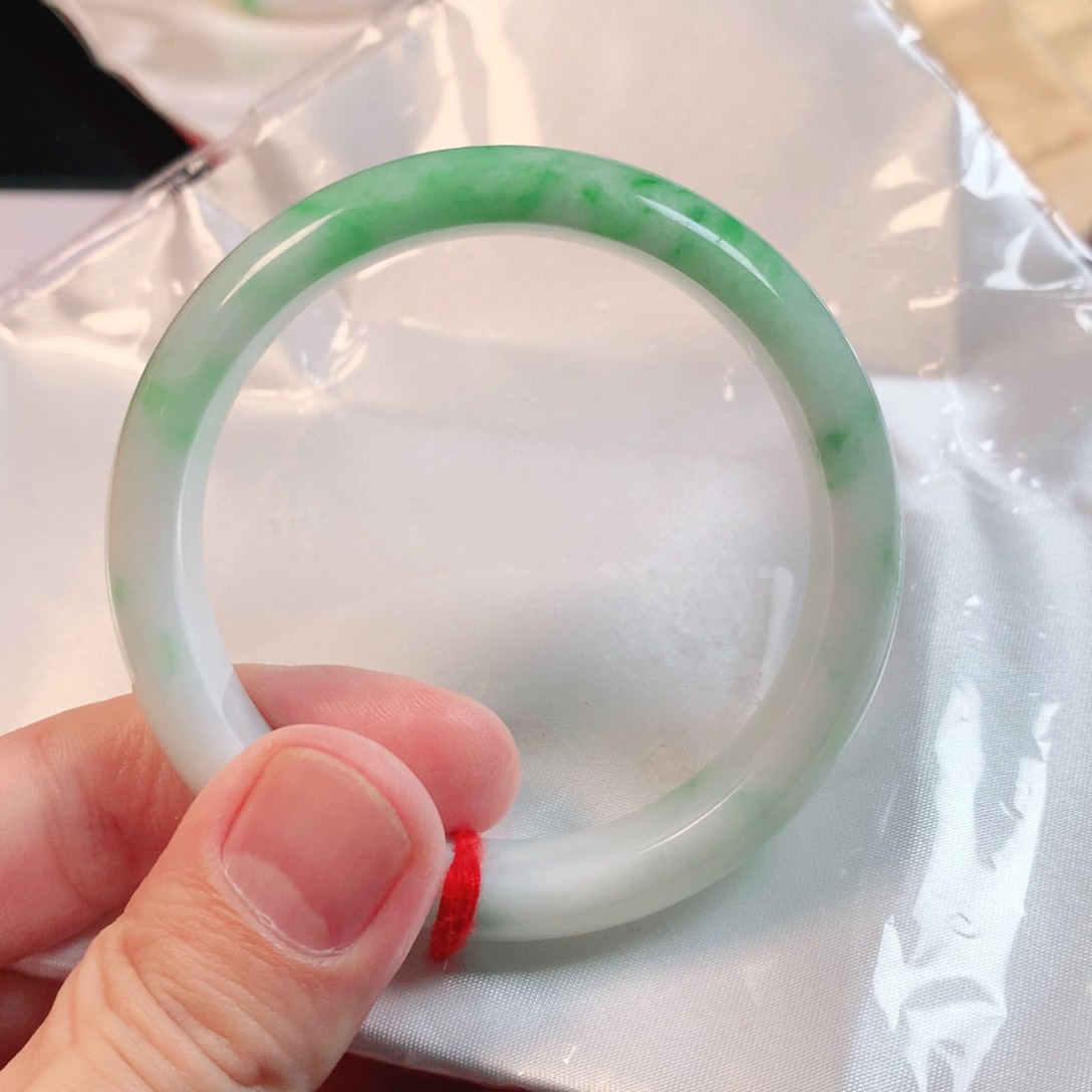 翡翠手镯未镶嵌翡翠手镯57