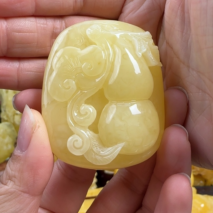 蜜蜡珠宝奇石未镶嵌