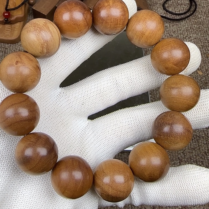 木檀香的微瑕1.8……………………