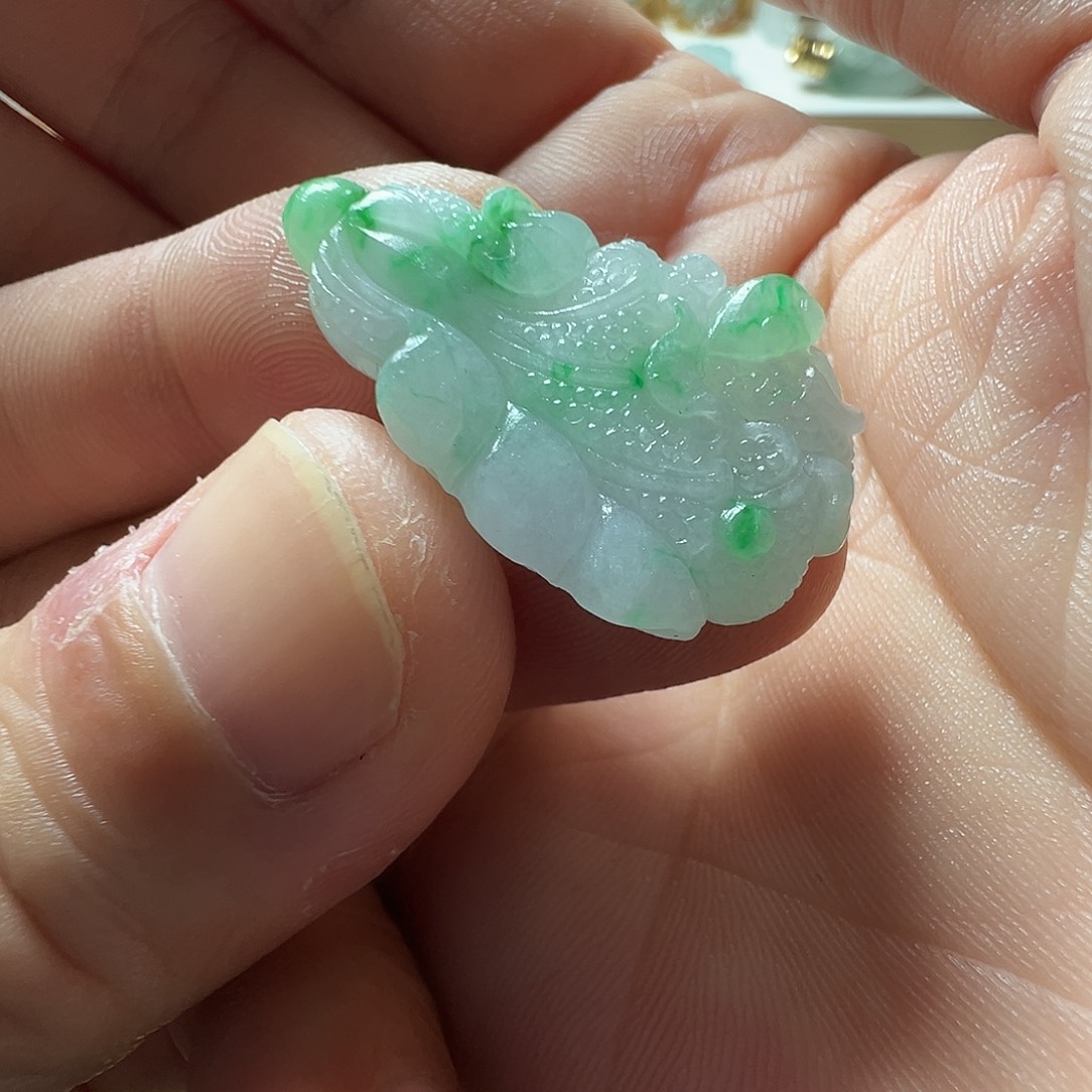 定制翡翠未镶嵌白菜