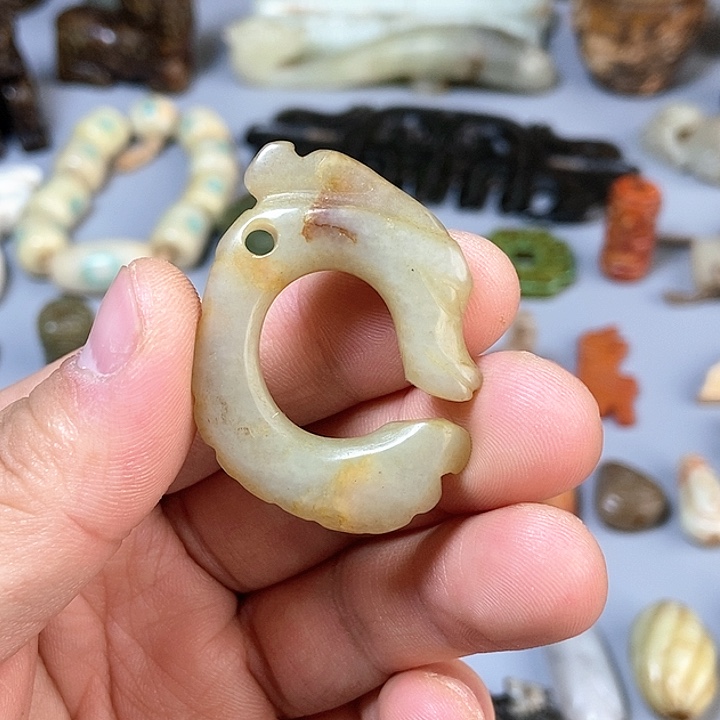 和田玉未镶嵌颈饰133