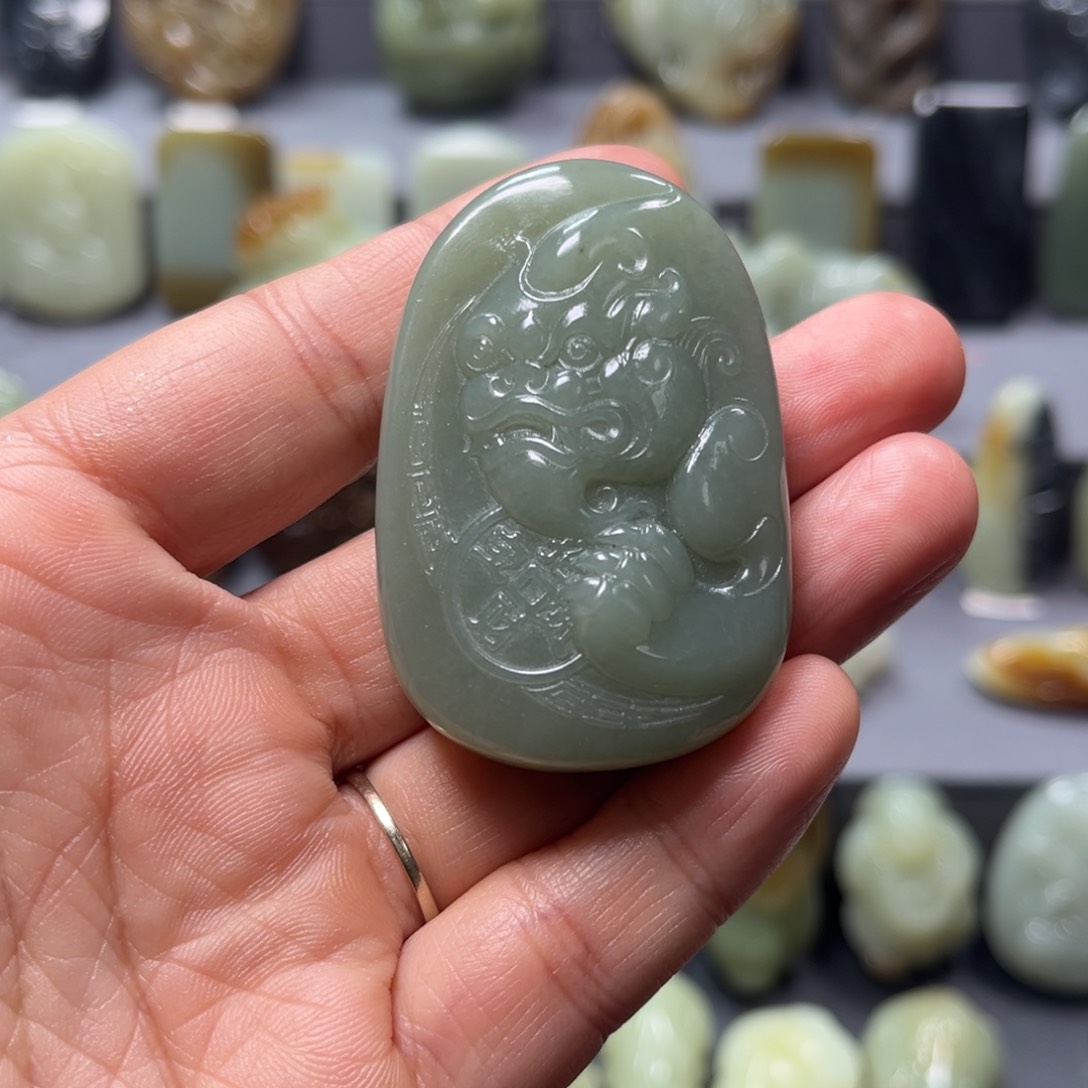 和田玉颈饰未镶嵌浅*