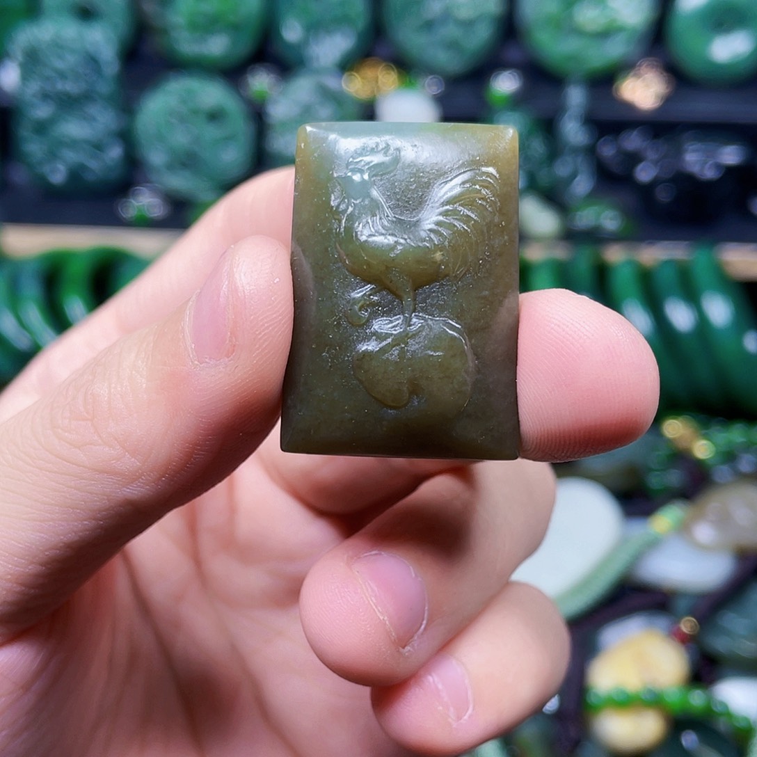 和田玉未镶嵌珠宝奇石