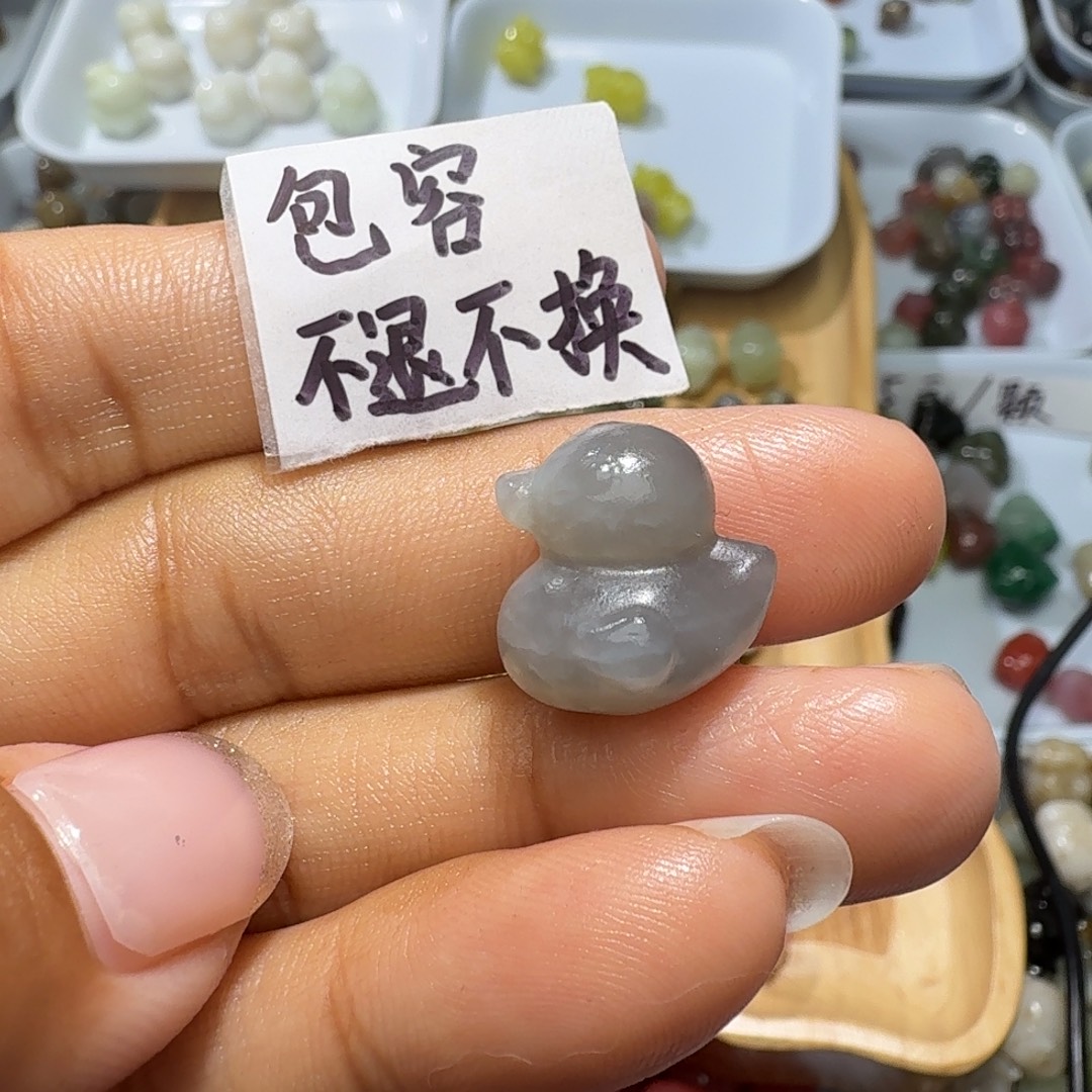 和田玉未镶嵌珠宝奇石