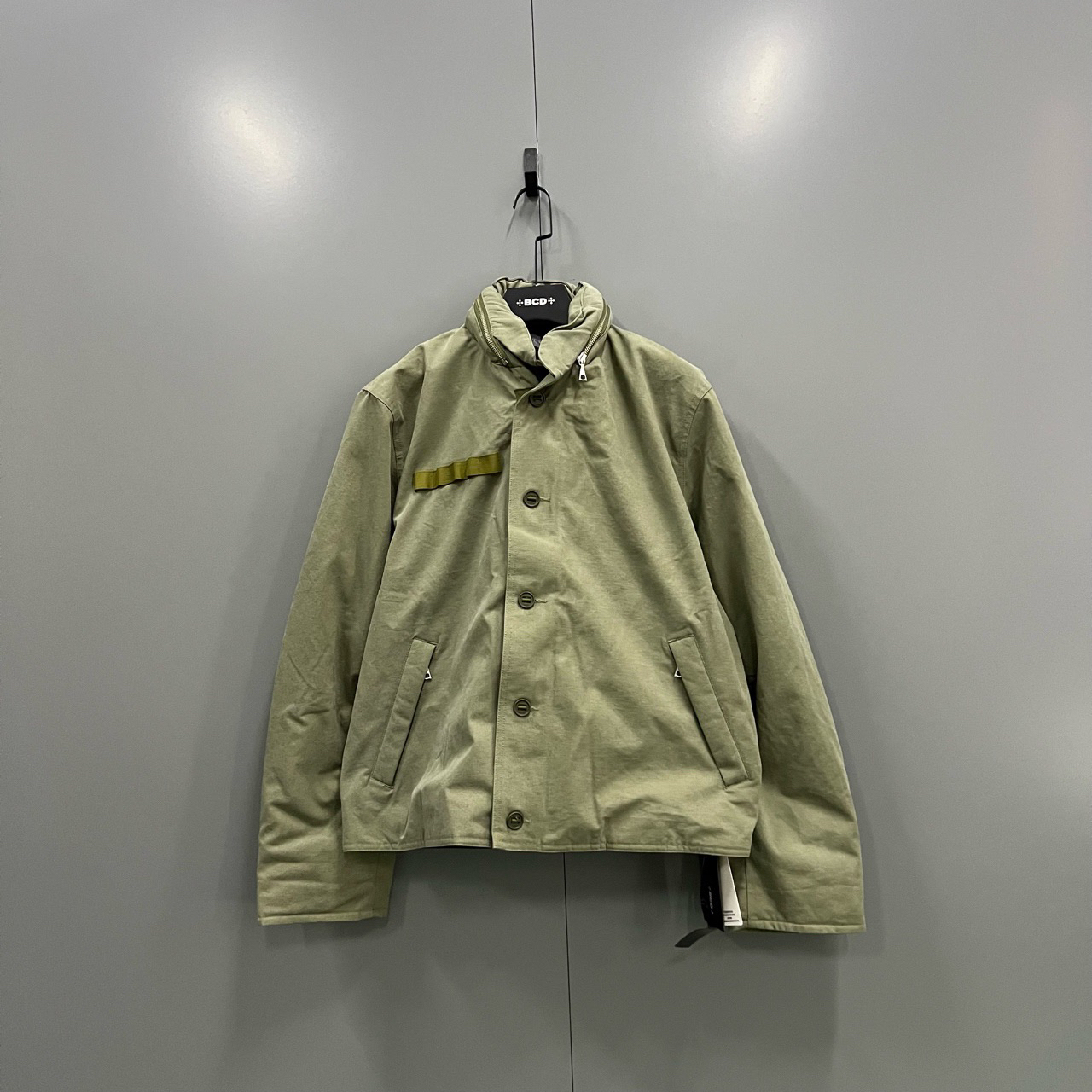 未使用 maje PL JOHN ELLIOTT 军绿按扣夹克 010048