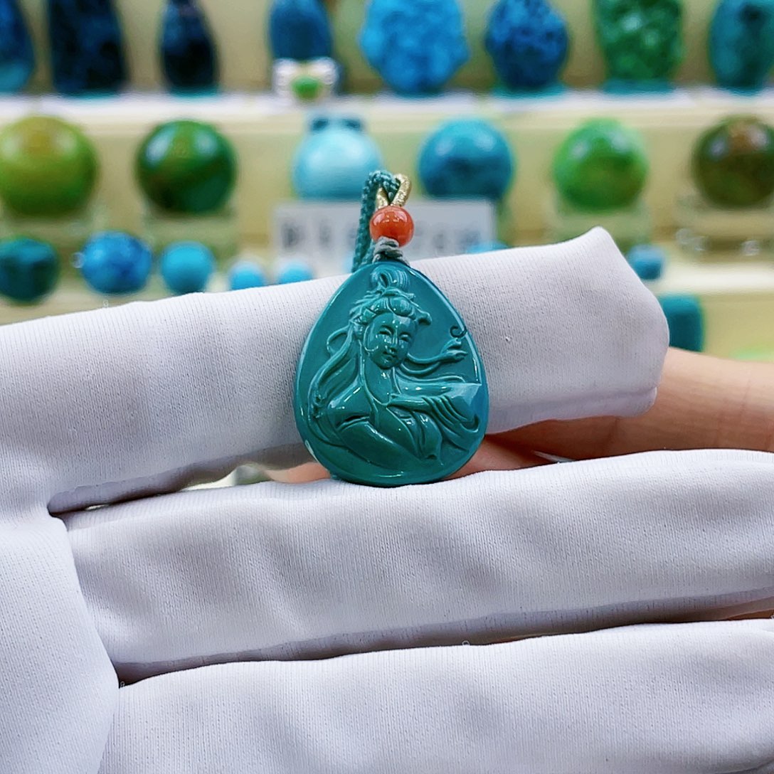 绿松石颈饰未镶嵌