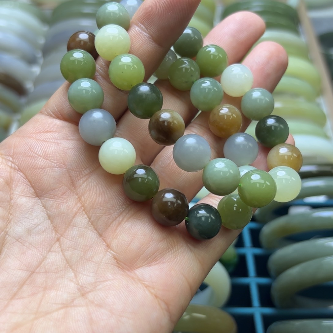 和田玉手镯未镶嵌未****丘