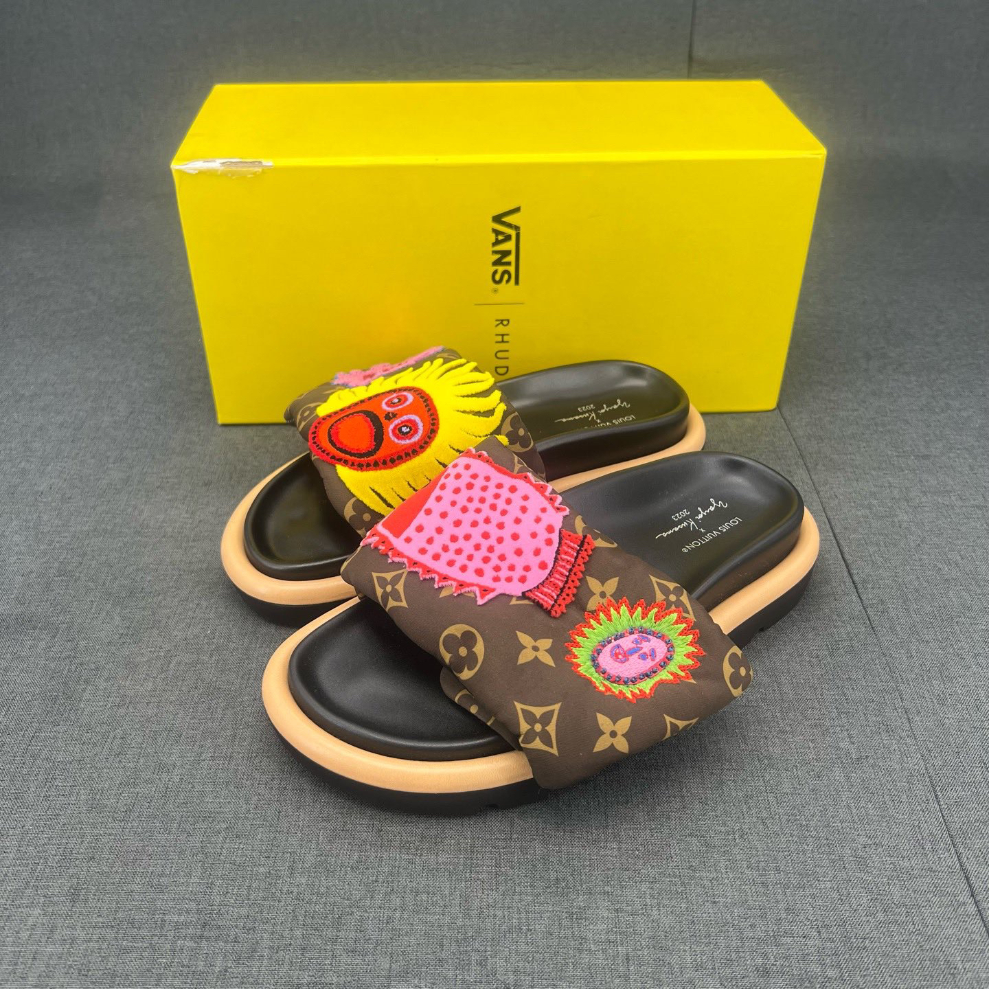 99新 LouisVuitton/路易威登 lv 老花 草间弥生拖鞋 码数 36 原盒