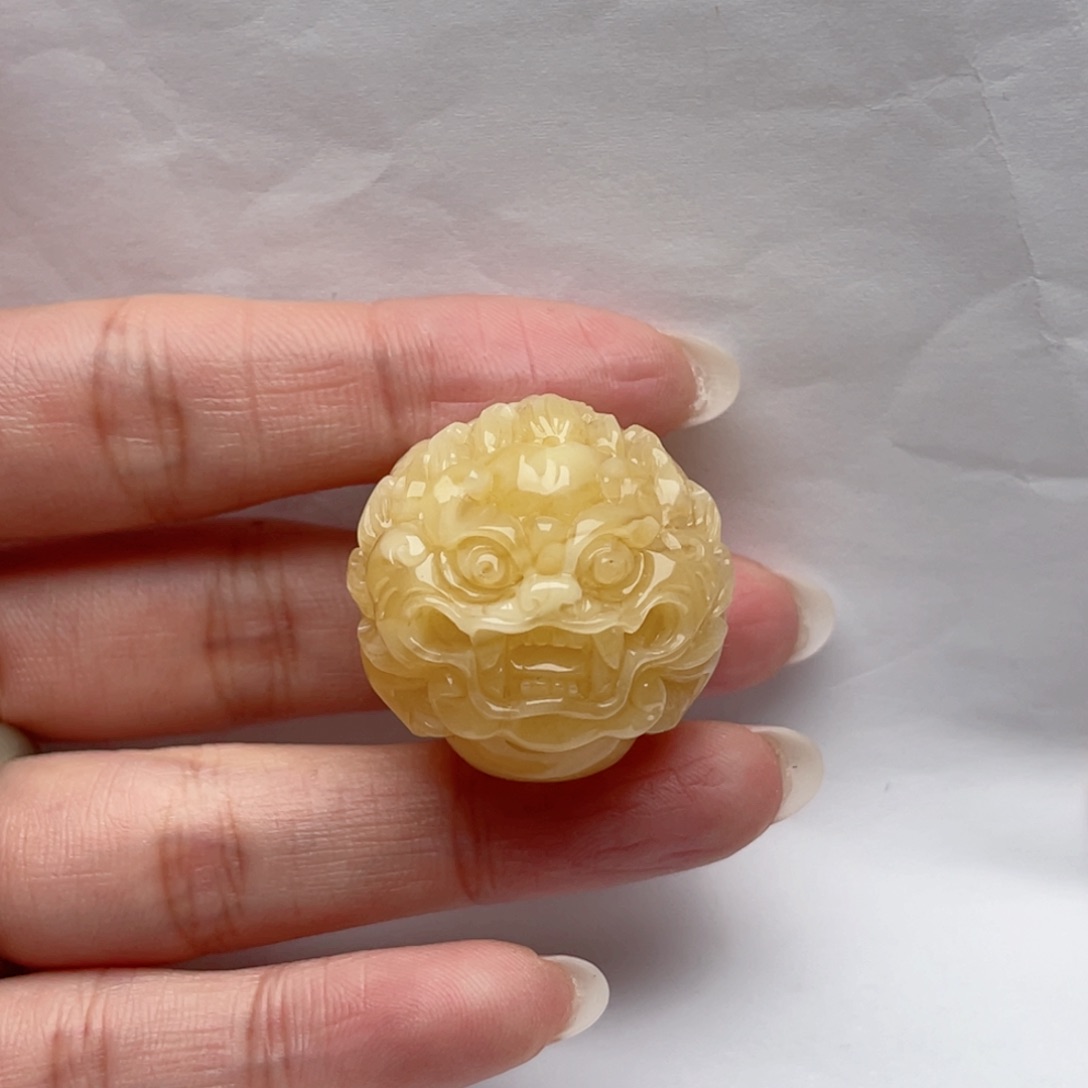 蜜蜡裸石未镶嵌^****…蜜蜡貔貅雕刻珠 思思