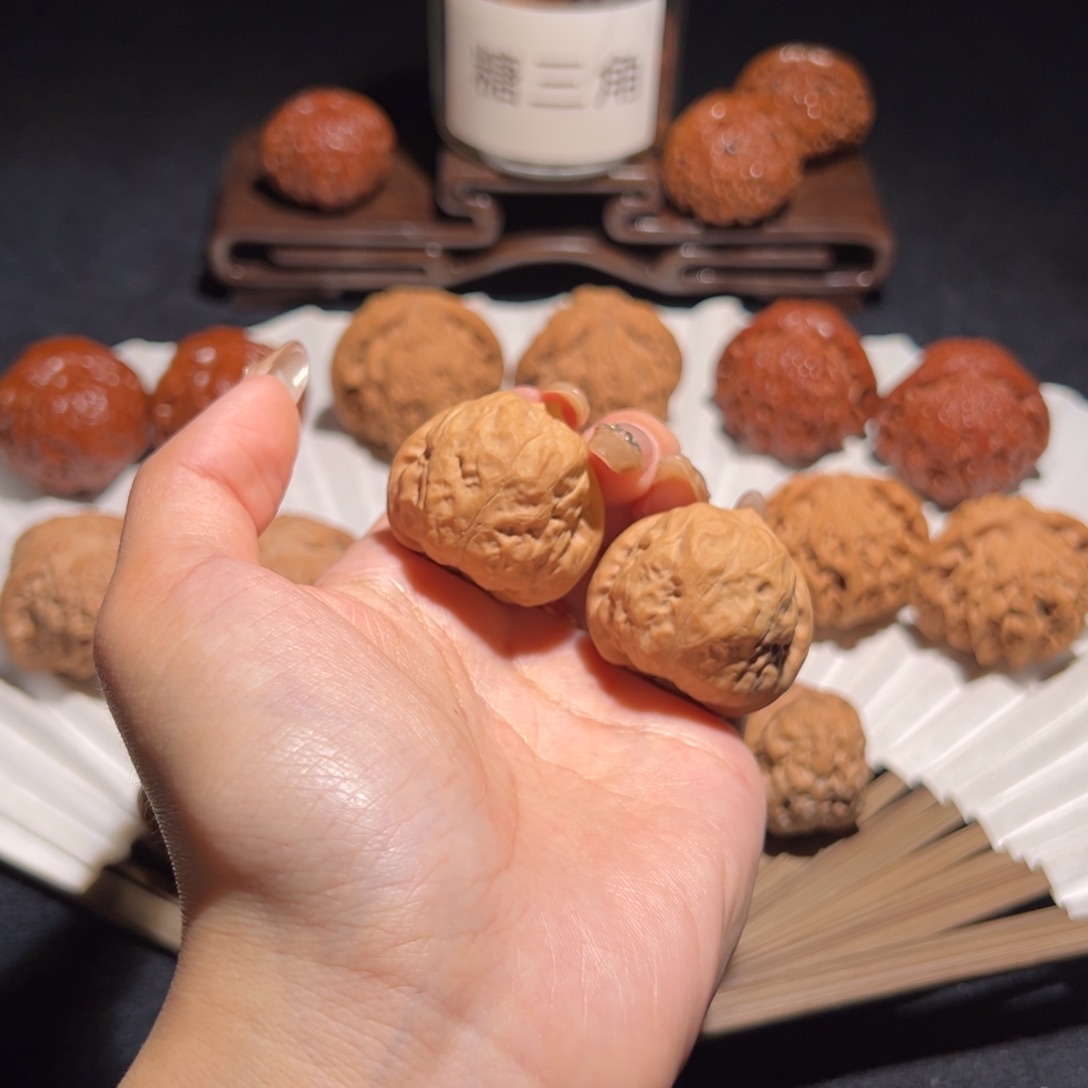 文玩核桃吊坠33.5古蝉