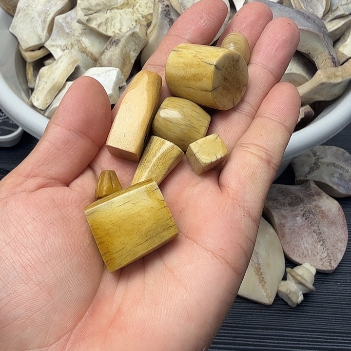 龙***贵铁合金花岗石养殖鹿头骨制作三界牌