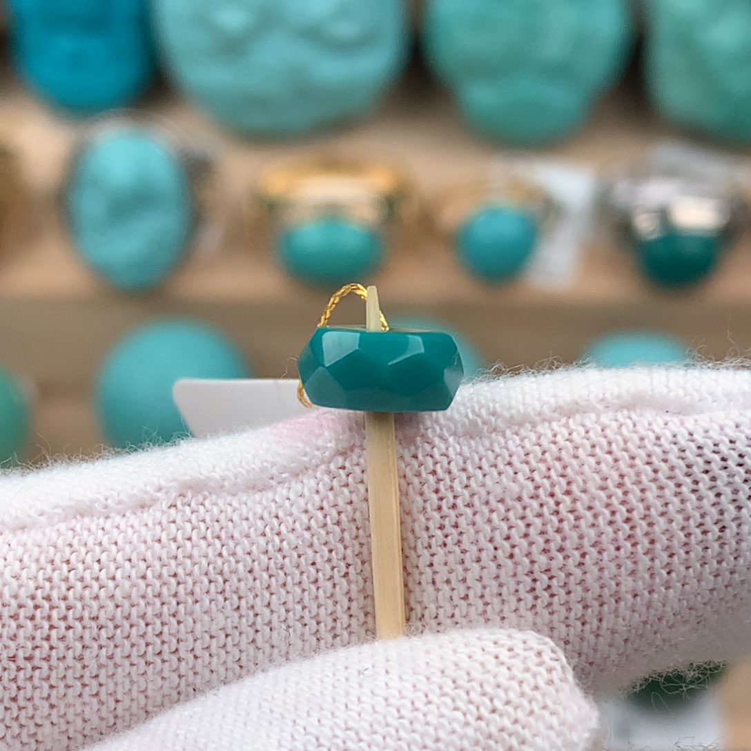 绿松石配饰未镶嵌卡8