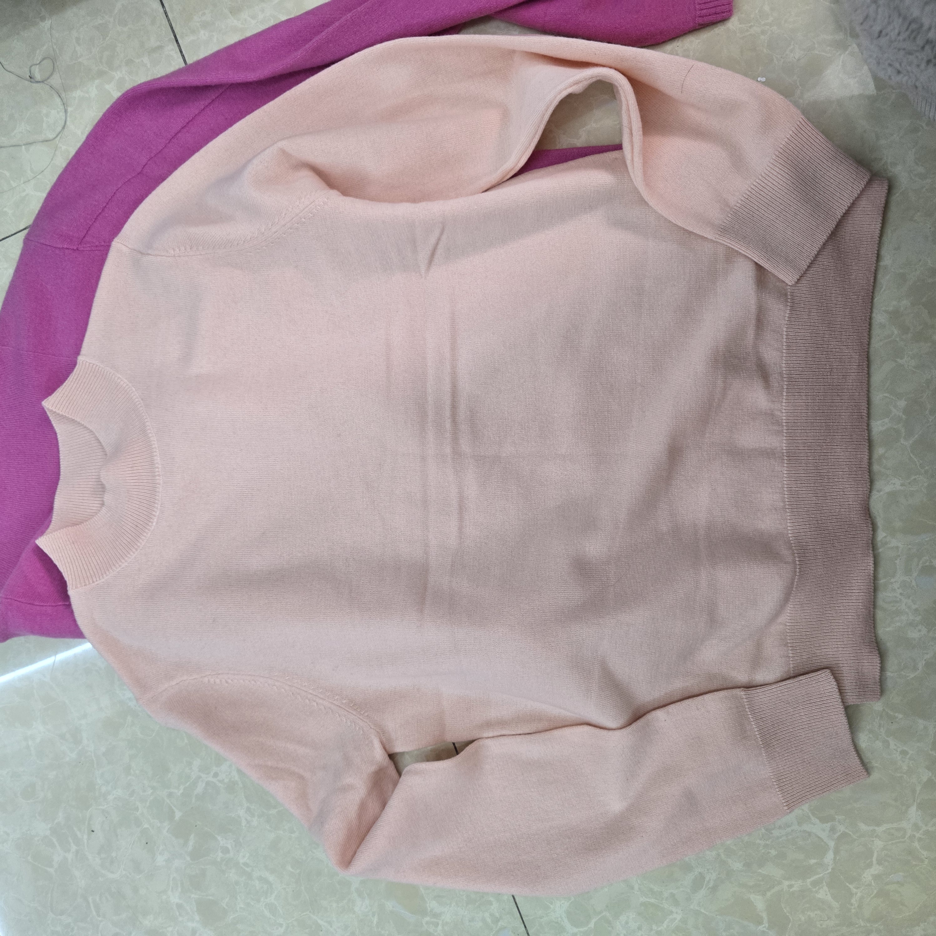 女士衫绒衫薄款紫色保暖拼色羊绒衫