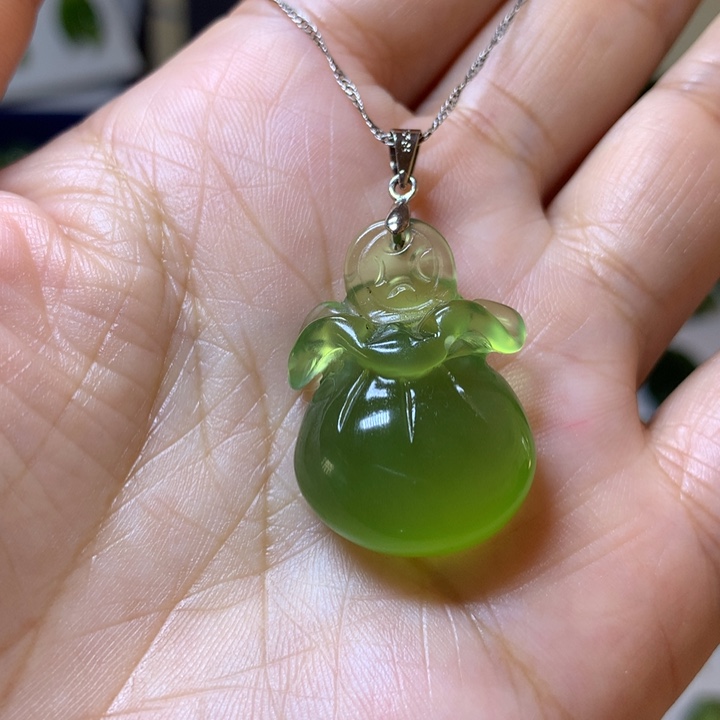 岫玉颈饰银S925镶嵌吊坠