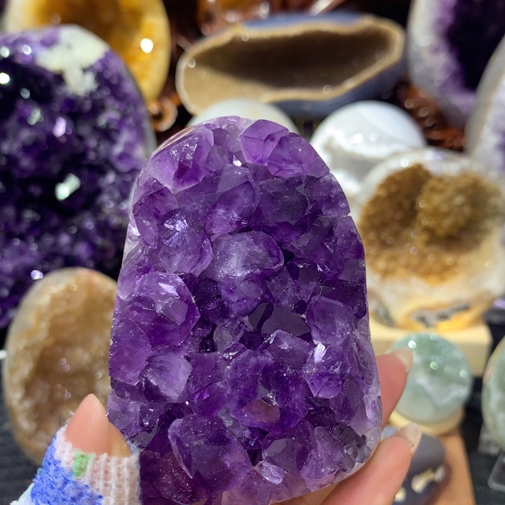 水晶未镶嵌大型摆件（非配饰）