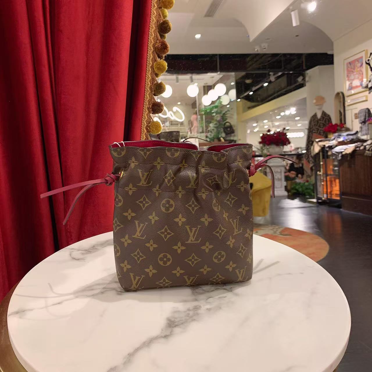95新 LouisVuitton/路易威登 GCS路易威登noe抽绳福袋/92381629